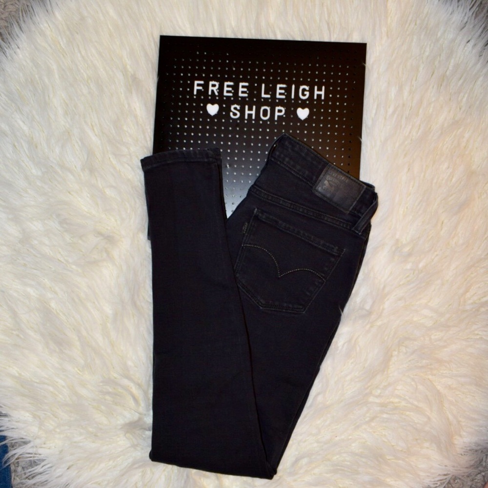 SALE🌻Levi’s | black 535 super skinny jeans 👖